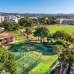 Ap Victoria Sports & 4*