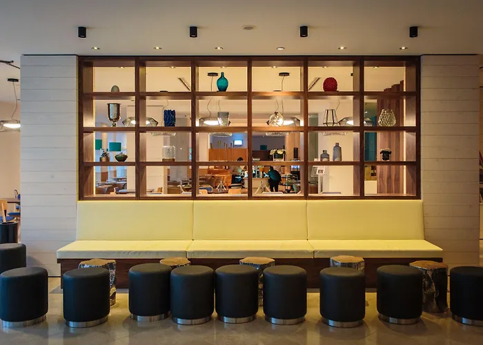 Ap Victoria Sports & Hotel