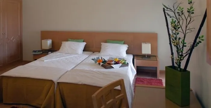 Ap Victoria Sports & 4* Olhos de Agua (Albufeira)