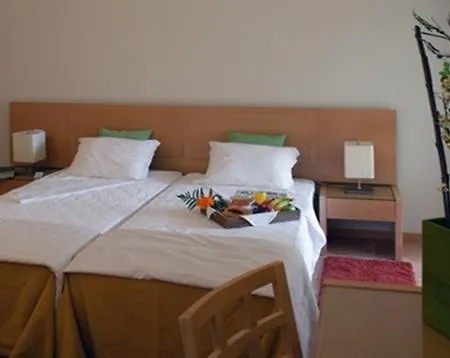 Ap Victoria Sports & 4* Olhos de Agua (Albufeira)